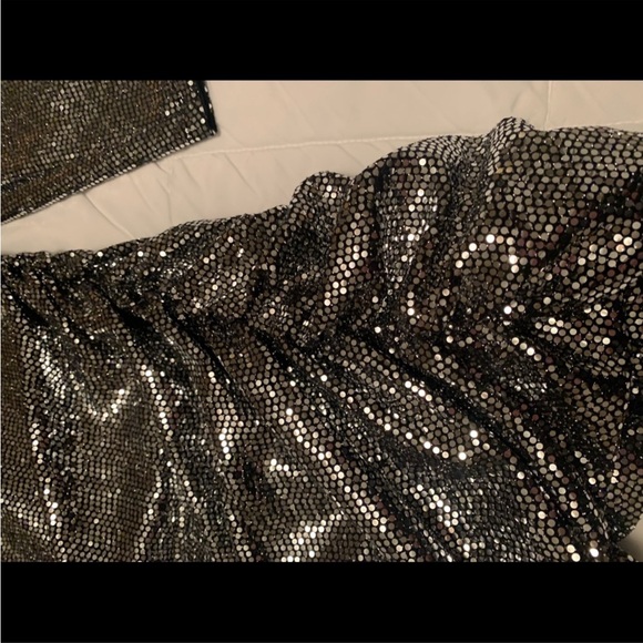 BCBG SILVER CHAIN PARTY DRESS🥂 sequin, show girl - Picture 8 of 8